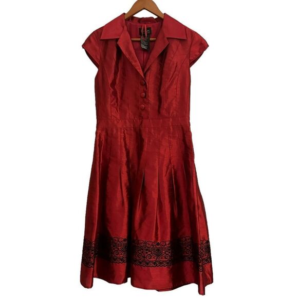Xscape Women’s Fit and Flare Ruby Red & Black Cap Sleeve Bouffant Event Dress 10 - Picture 1 of 8